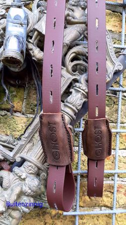Picture of T-bar stirrup straps